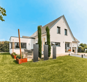 Extension de maison en Alsace - pièce à vivre lumineuse avec baie vitrée